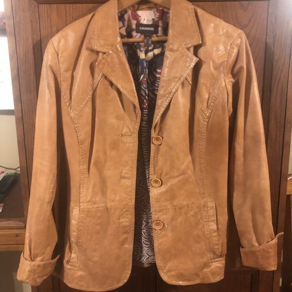 Danier leather jacket - Picture 3 of 5